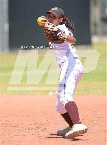 Thumbnail 1 in Empire vs. Winslow (AIA Division 3A Round 1 Playoff) photogallery.