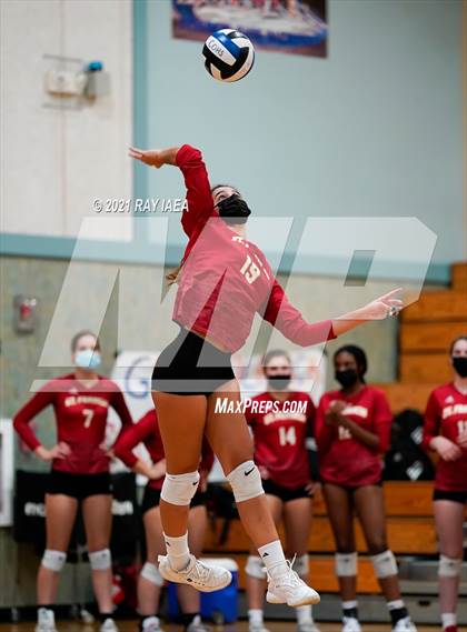 Thumbnail 1 in St. Francis vs. Cosumnes Oaks (CIF SJS D1 Semifinal) photogallery.