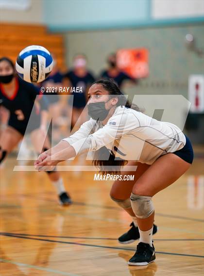 Thumbnail 1 in St. Francis vs. Cosumnes Oaks (CIF SJS D1 Semifinal) photogallery.