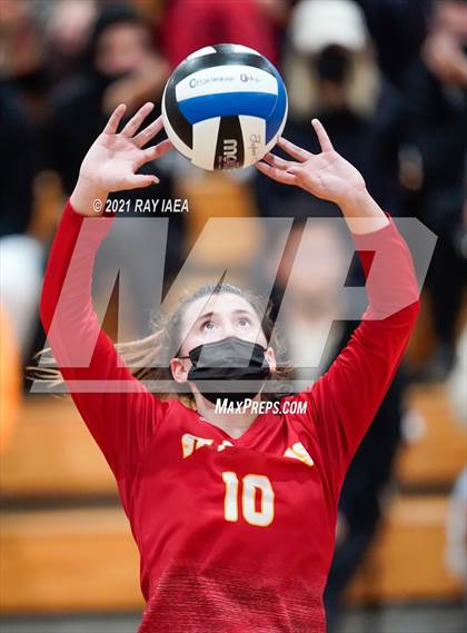 Thumbnail 3 in St. Francis vs. Cosumnes Oaks (CIF SJS D1 Semifinal) photogallery.
