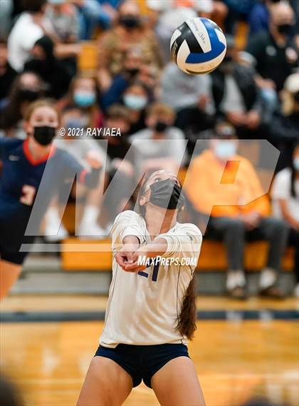 Thumbnail 2 in St. Francis vs. Cosumnes Oaks (CIF SJS D1 Semifinal) photogallery.
