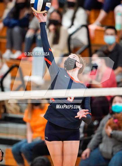 Thumbnail 2 in St. Francis vs. Cosumnes Oaks (CIF SJS D1 Semifinal) photogallery.
