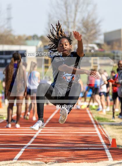 Thumbnail 2 in Marvin Ridge Invitational photogallery.