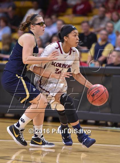 Thumbnail 3 in Evergreen vs. Sand Creek (CHSAA 4A Semifinal) photogallery.