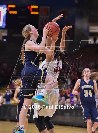 Thumbnail 2 in Evergreen vs. Sand Creek (CHSAA 4A Semifinal) photogallery.