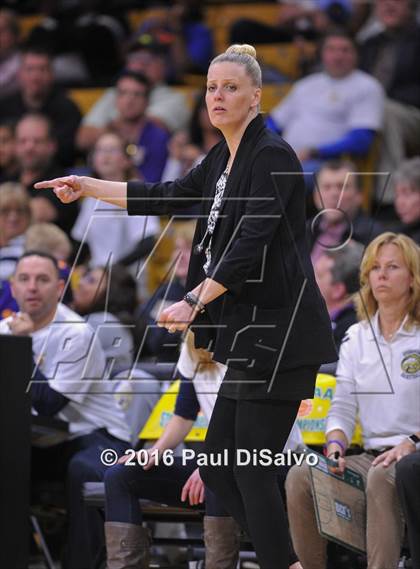 Thumbnail 3 in Evergreen vs. Sand Creek (CHSAA 4A Semifinal) photogallery.