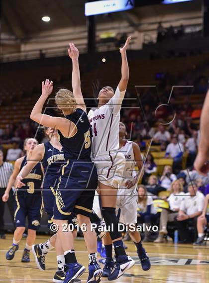 Thumbnail 1 in Evergreen vs. Sand Creek (CHSAA 4A Semifinal) photogallery.
