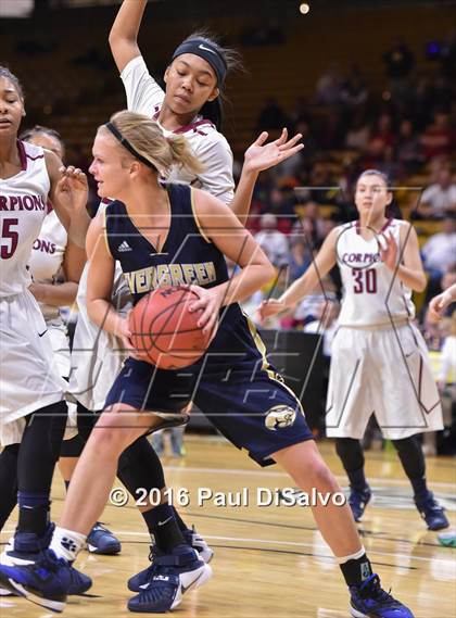 Thumbnail 2 in Evergreen vs. Sand Creek (CHSAA 4A Semifinal) photogallery.