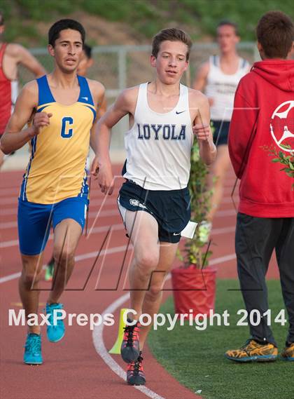 Thumbnail 2 in Redondo Nike Invitational (Boys 3200M) photogallery.