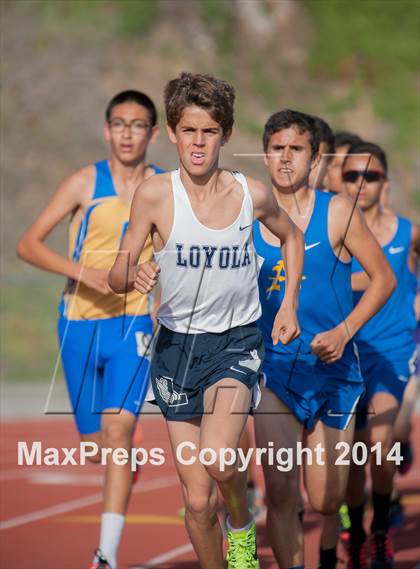 Thumbnail 2 in Redondo Nike Invitational (Boys 3200M) photogallery.