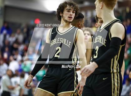 Thumbnail 2 in Noblesville vs Zionsville  (IHSAA 4A Sectional Championship) photogallery.