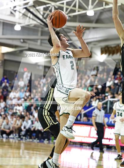 Thumbnail 1 in Noblesville vs Zionsville  (IHSAA 4A Sectional Championship) photogallery.