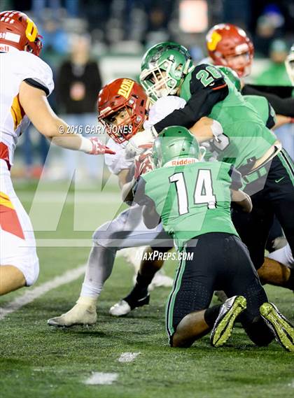 Thumbnail 3 in Cathedral Catholic vs. St. Mary's (CIF State Division 1AA Final) photogallery.