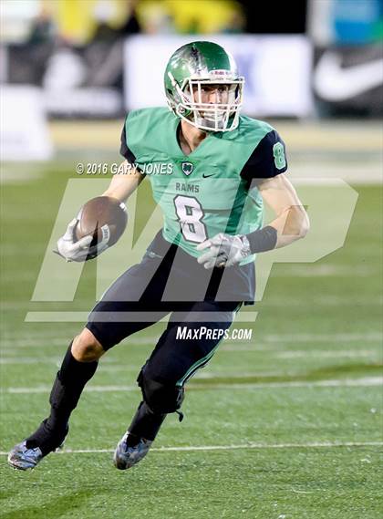 Thumbnail 3 in Cathedral Catholic vs. St. Mary's (CIF State Division 1AA Final) photogallery.