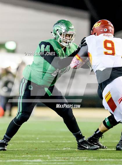 Thumbnail 2 in Cathedral Catholic vs. St. Mary's (CIF State Division 1AA Final) photogallery.