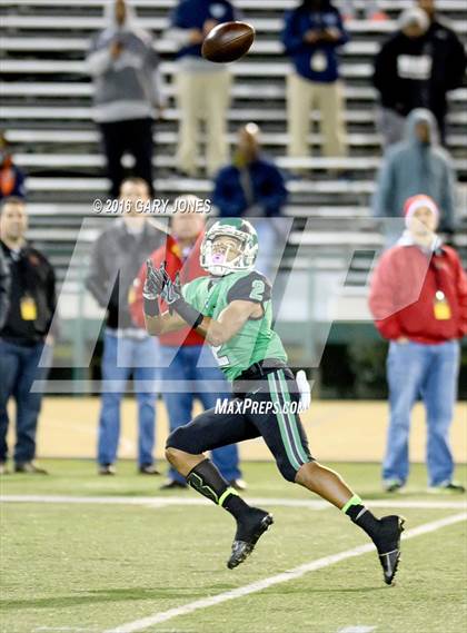 Thumbnail 3 in Cathedral Catholic vs. St. Mary's (CIF State Division 1AA Final) photogallery.