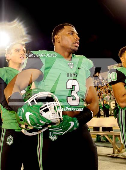 Thumbnail 2 in Cathedral Catholic vs. St. Mary's (CIF State Division 1AA Final) photogallery.