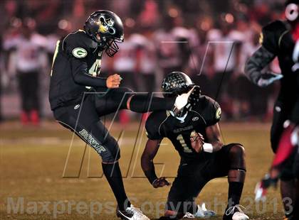 Thumbnail 2 in Centennial @ Narbonne (CIF SoCal Regional Open Division Final) photogallery.