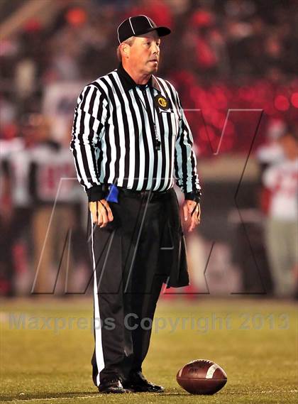 Thumbnail 3 in Centennial @ Narbonne (CIF SoCal Regional Open Division Final) photogallery.