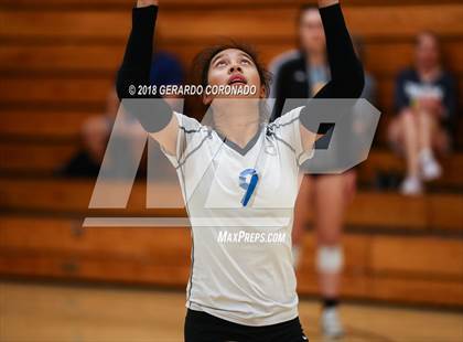 Thumbnail 3 in Carlmont vs. Granite Bay (Stockton Classic) photogallery.