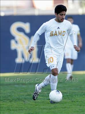 Thumbnail 3 in Bishop Montgomery @ Santa Monica (CIF SS Playoffs) photogallery.