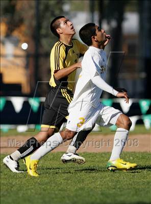 Thumbnail 1 in Bishop Montgomery @ Santa Monica (CIF SS Playoffs) photogallery.