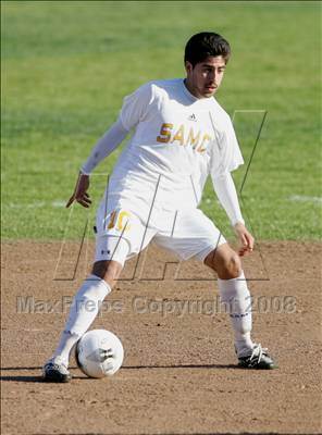 Thumbnail 2 in Bishop Montgomery @ Santa Monica (CIF SS Playoffs) photogallery.