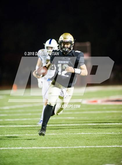 Thumbnail 2 in Archbishop Mitty vs. Serra photogallery.