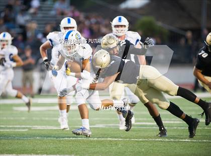 Thumbnail 2 in Archbishop Mitty vs. Serra photogallery.