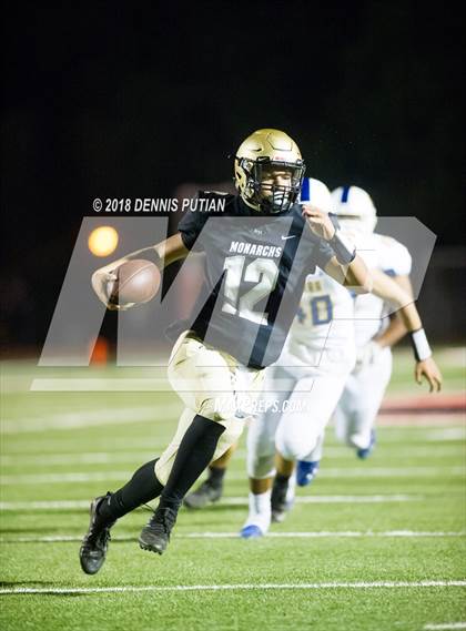 Thumbnail 3 in Archbishop Mitty vs. Serra photogallery.