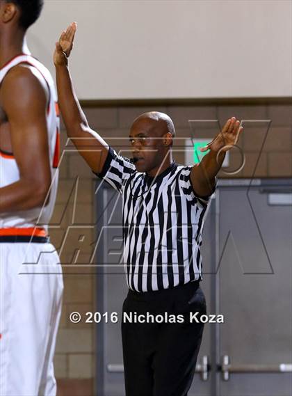 Thumbnail 3 in Beverly Hills vs. Campbell Hall (MLK Day Showdown) photogallery.