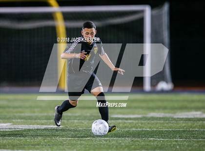Thumbnail 2 in Aliso Niguel vs. Sunny Hills (CIF SS D2 Final) photogallery.