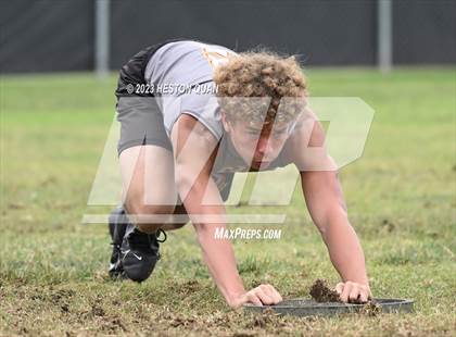 Thumbnail 3 in Surf City Lineman Competition photogallery.