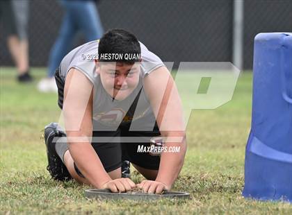 Thumbnail 3 in Surf City Lineman Competition photogallery.