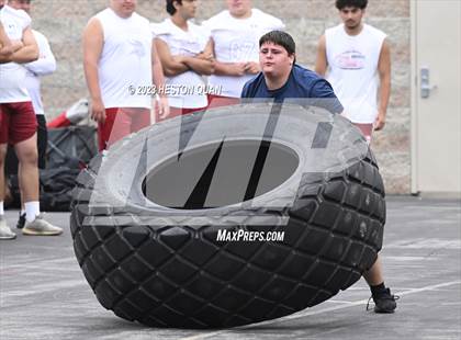 Thumbnail 3 in Surf City Lineman Competition photogallery.