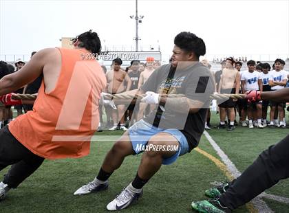 Thumbnail 2 in Surf City Lineman Competition photogallery.