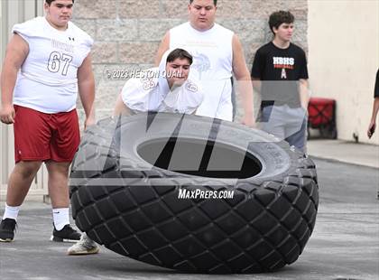 Thumbnail 1 in Surf City Lineman Competition photogallery.