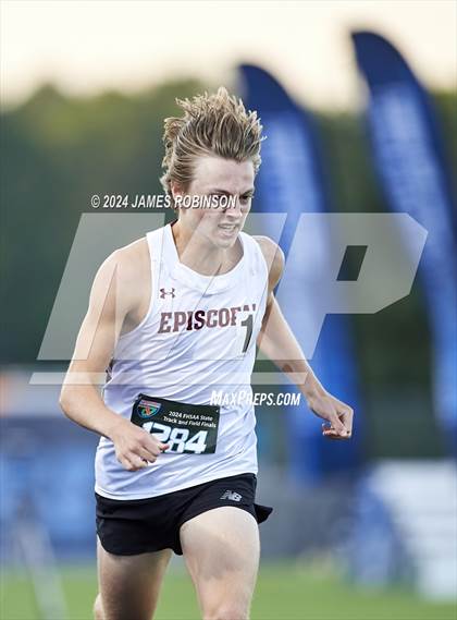 Thumbnail 2 in FHSAA 2A Finals (800 Meter) photogallery.