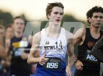 Thumbnail 1 in FHSAA 2A Finals (800 Meter) photogallery.