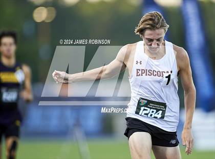 Thumbnail 1 in FHSAA 2A Finals (800 Meter) photogallery.