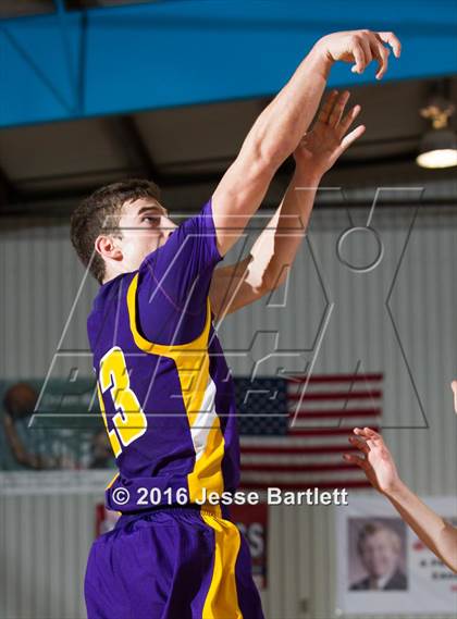 Thumbnail 2 in Reserve vs. Hope Christian (Evangel Eagle Classic) photogallery.