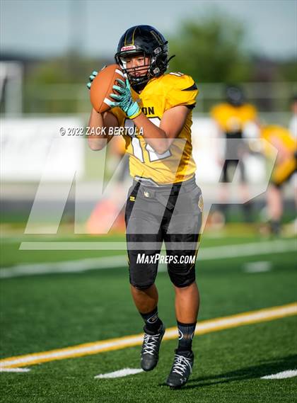 Thumbnail 1 in Manti @ Union photogallery.