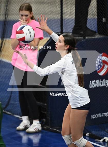 Thumbnail 3 in Pine Creek vs. Loveland (CHSAA 5A 1st Round) photogallery.