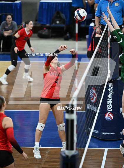 Thumbnail 2 in Pine Creek vs. Loveland (CHSAA 5A 1st Round) photogallery.