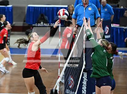 Thumbnail 1 in Pine Creek vs. Loveland (CHSAA 5A 1st Round) photogallery.