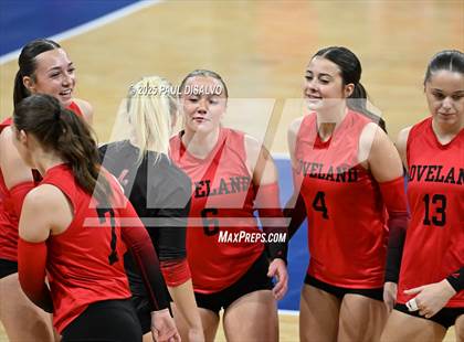 Thumbnail 1 in Pine Creek vs. Loveland (CHSAA 5A 1st Round) photogallery.