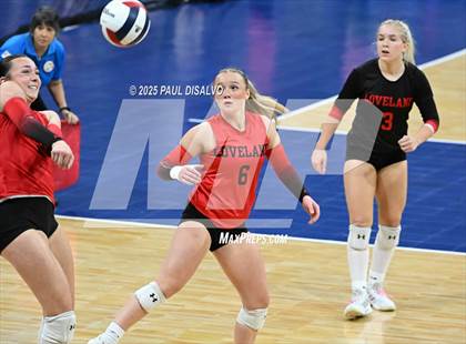 Thumbnail 1 in Pine Creek vs. Loveland (CHSAA 5A 1st Round) photogallery.