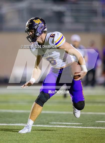 Thumbnail 3 in Pioneer vs. Liberty Hill (UIL Football 5A Division 2 Region 4 Area) photogallery.