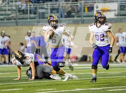 Thumbnail 2 in Pioneer vs. Liberty Hill (UIL Football 5A Division 2 Region 4 Area) photogallery.