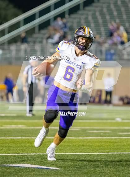 Thumbnail 2 in Pioneer vs. Liberty Hill (UIL Football 5A Division 2 Region 4 Area) photogallery.